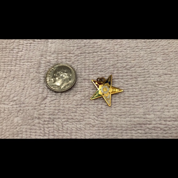 ⭐️🩷 LAST ONE !! 💙💛💟💚❤️OES 👑 Order of the Eastern Star CHARM - Gold-tone - Picture 3 of 4